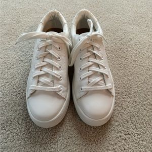 Steve Madden Bertie White Sneakers